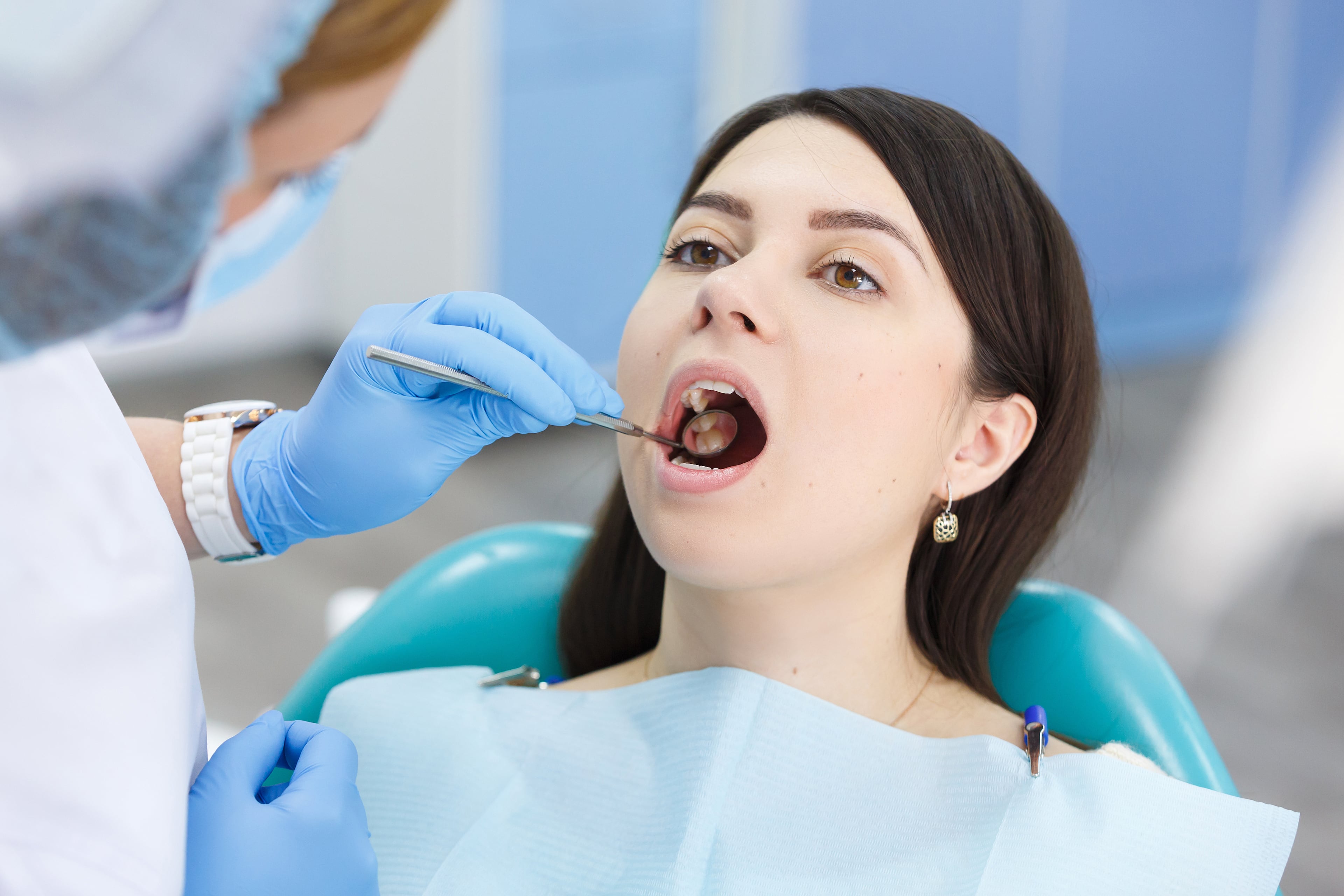 Можно ли лечить зубы на ранних сроках