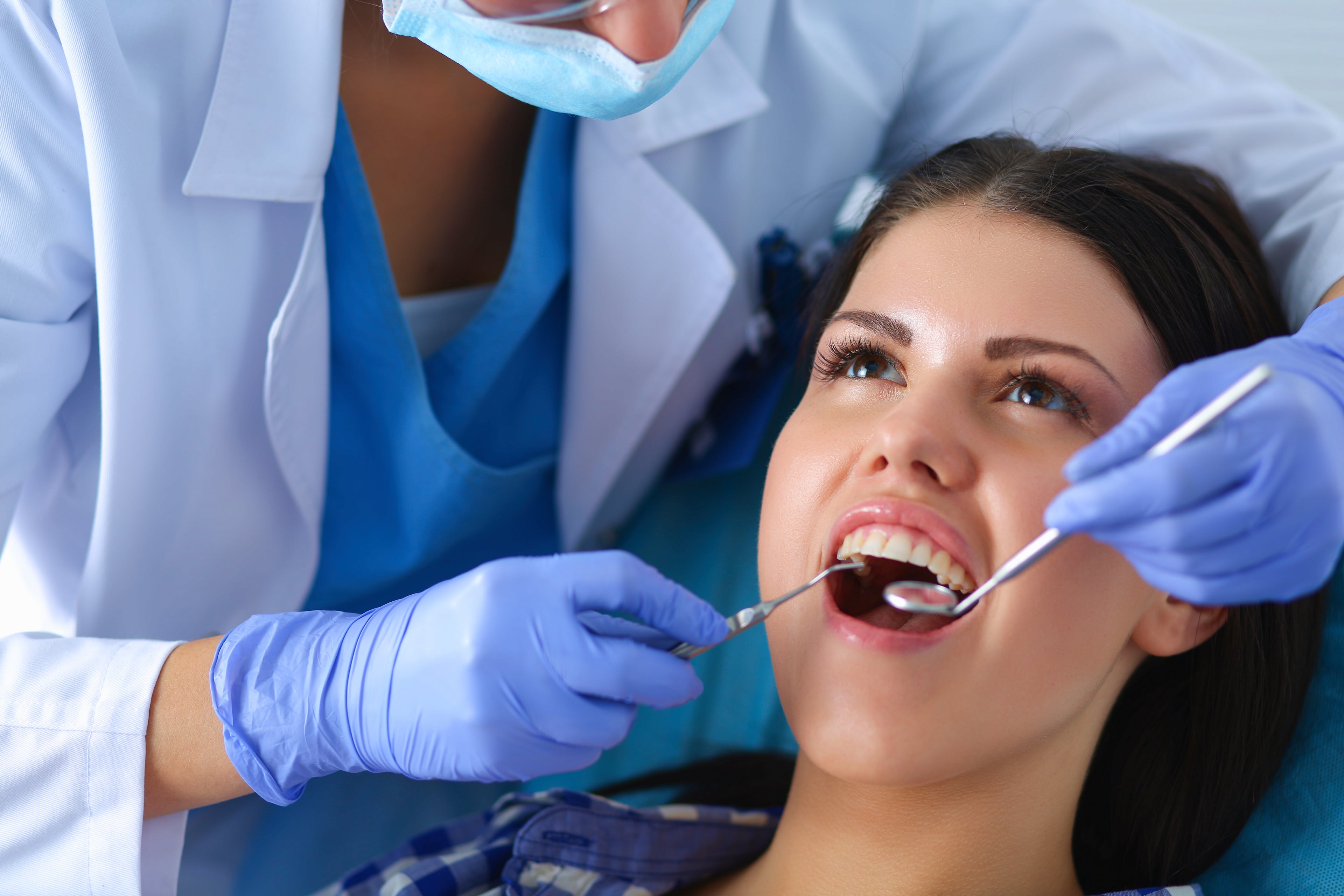 Лечение полости рта и зубов. Стоматолог. Красивые зубы стоматология. Осмотр стоматолога.